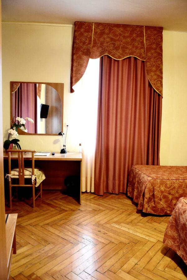 Hotel Pinamonte Costermano Exterior foto